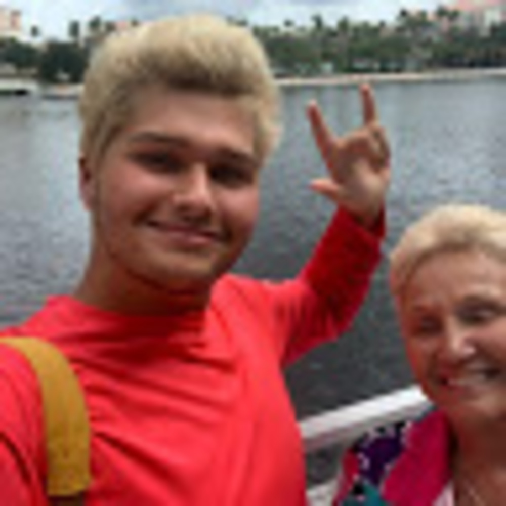 Meet your Posher, Tristino